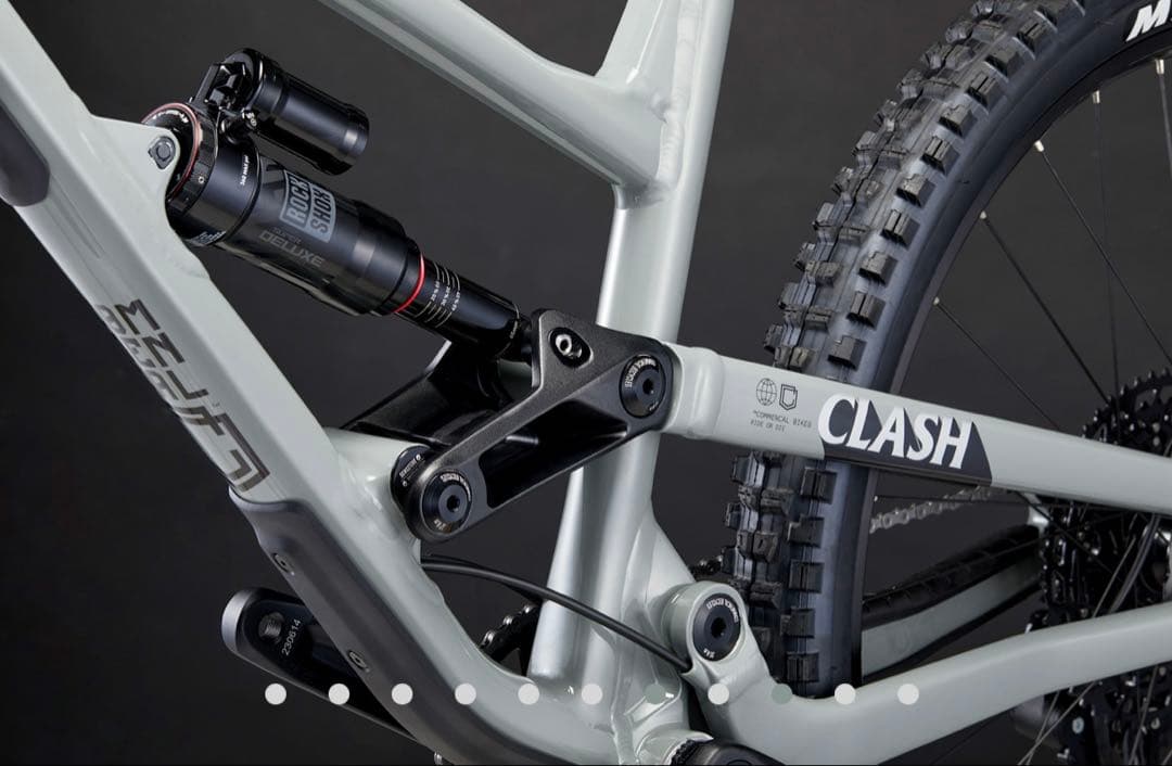 【新品同様】COMMENCAL CLASH RIDE 2025 パイライトグレー