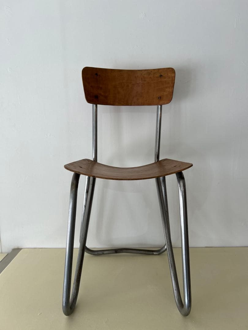 ビンテージ　フランス　1940年代　❶ スチールパイプ　チェア