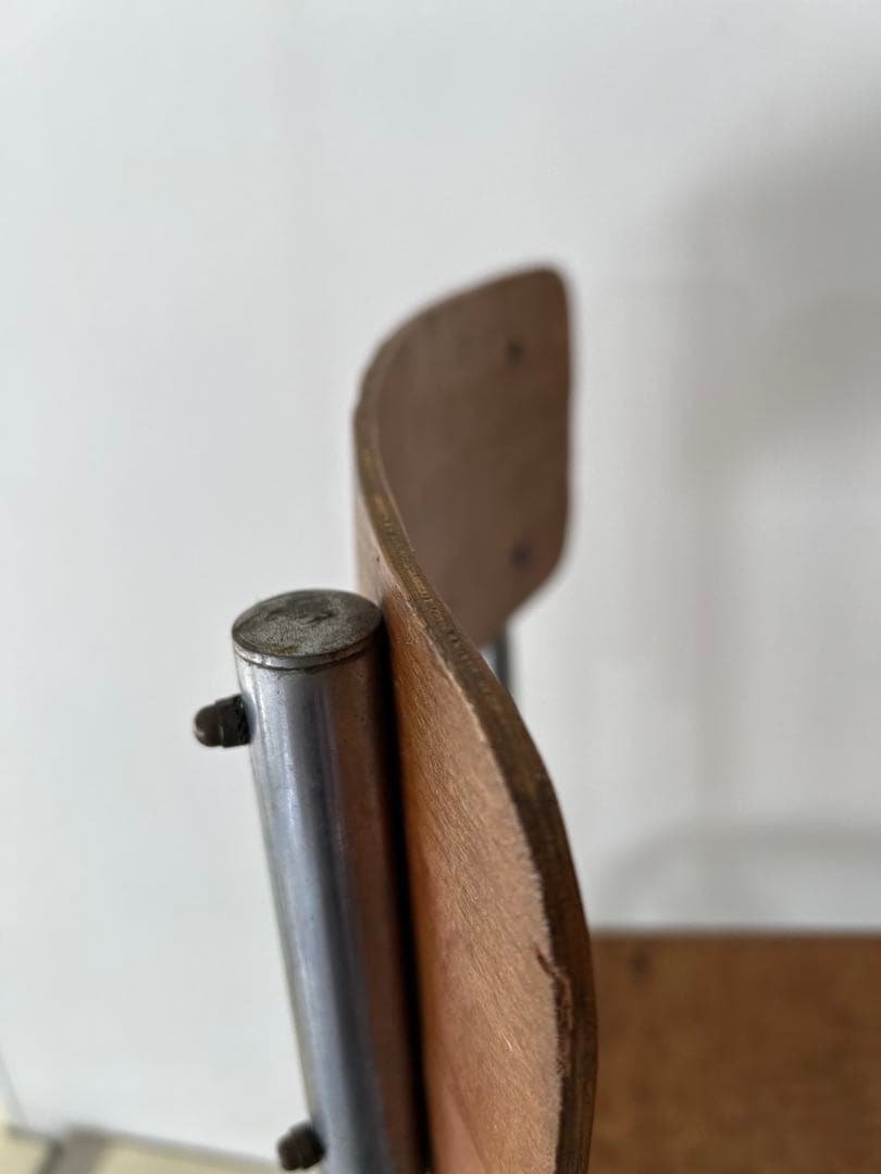 ビンテージ　フランス　1940年代　❶ スチールパイプ　チェア