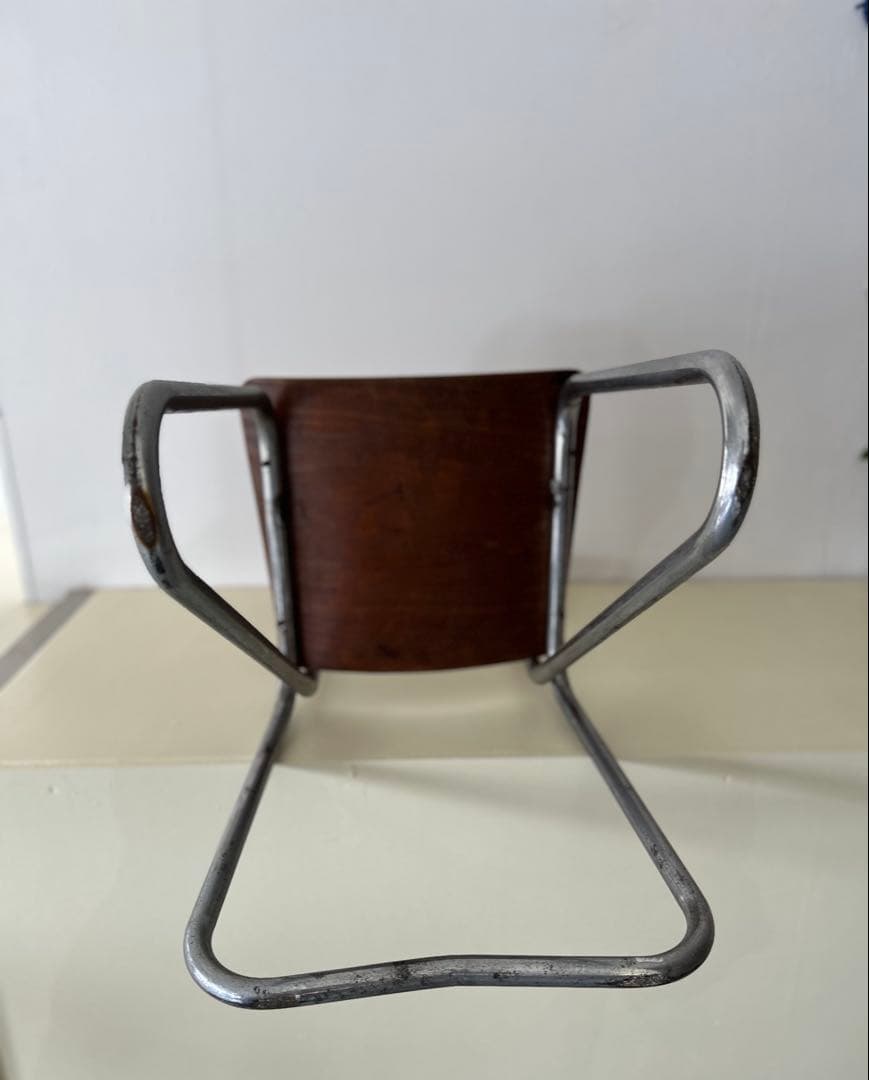 ビンテージ　フランス　1940年代　❶ スチールパイプ　チェア