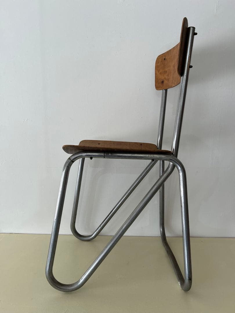 ビンテージ　フランス　1940年代　❶ スチールパイプ　チェア