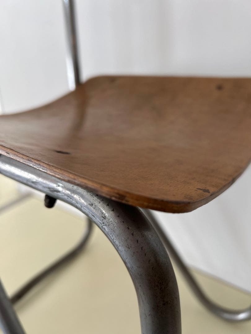 ビンテージ　フランス　1940年代　❶ スチールパイプ　チェア