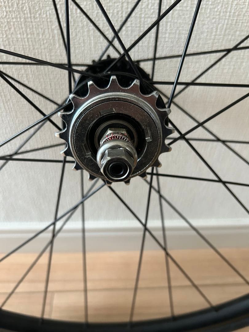 ブルックリンマシンワークス　純正　リアホイール　　ピスト