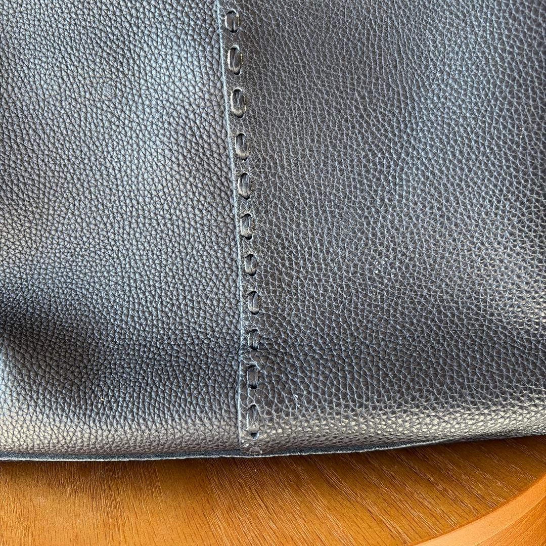 Magnu（マヌー）ネイビー レザー トートバッグ