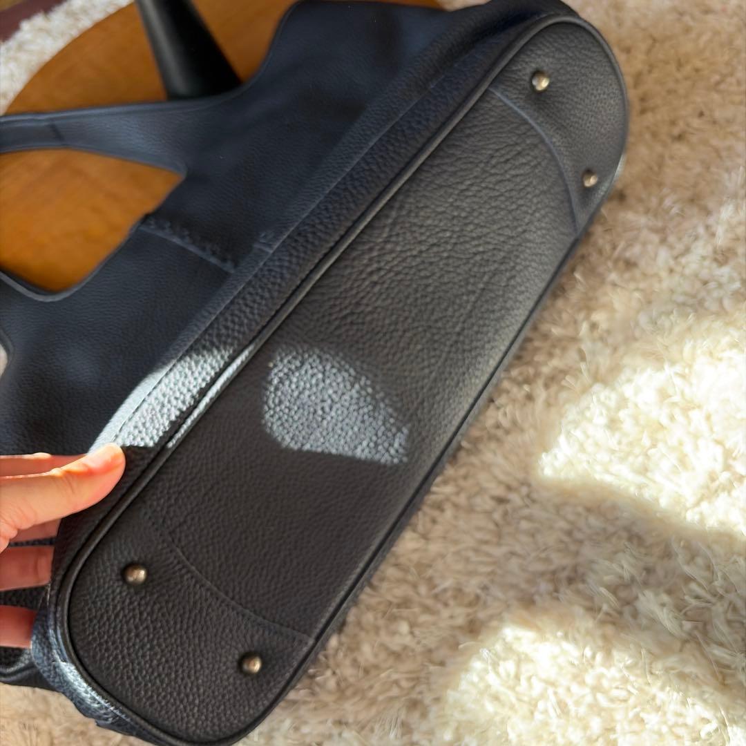 Magnu（マヌー）ネイビー レザー トートバッグ