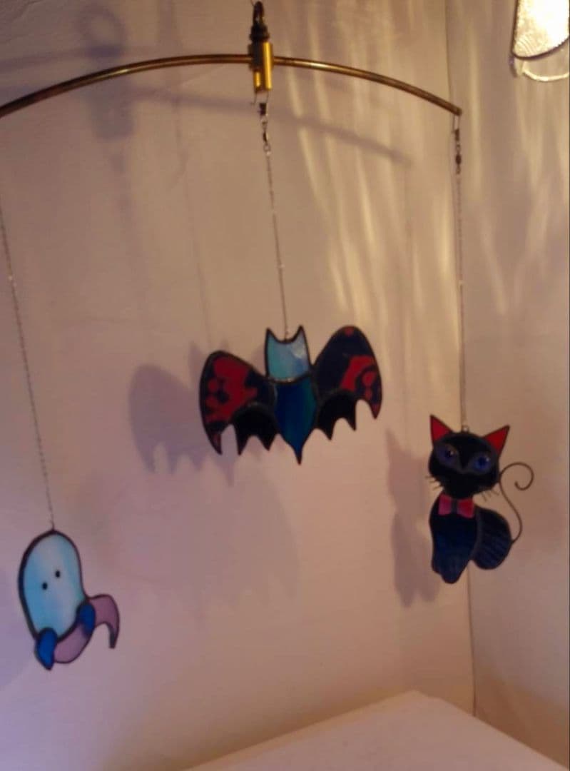 ハロウィンに　ステンドグラス　モビール(コウモリ、おばけ、黒猫)