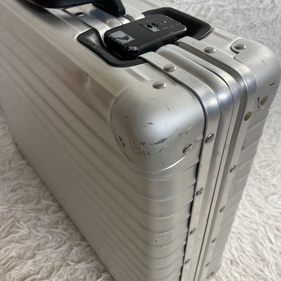 RIMOWA リモワ キャリーケース アタッシュケース 鍵付き シルバー