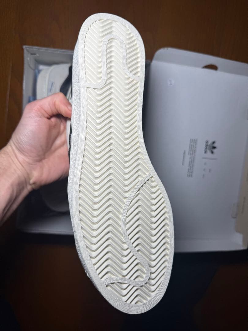 adidas Superstar ベージュ/ブラック