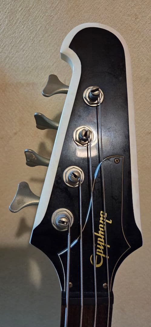 エピフォン サンダーバード ホワイト Epiphone Thunderbird