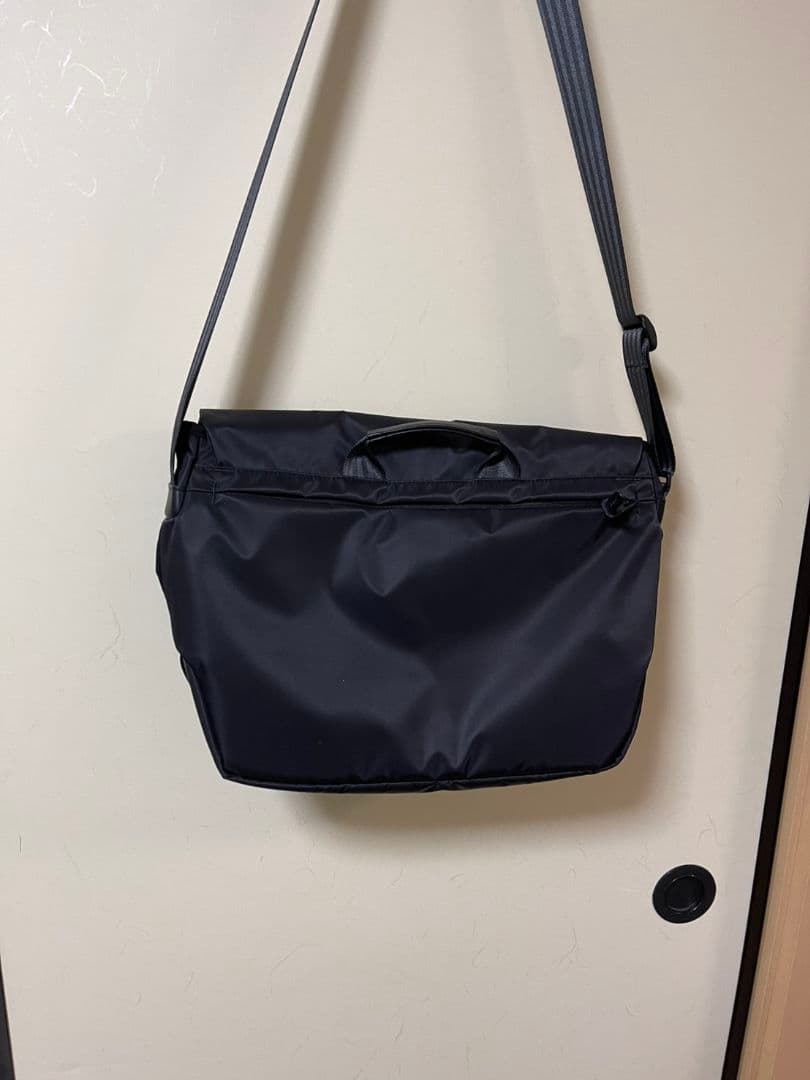 マンハッタンブラックレーベルMESEROLE MESSENGER BAG