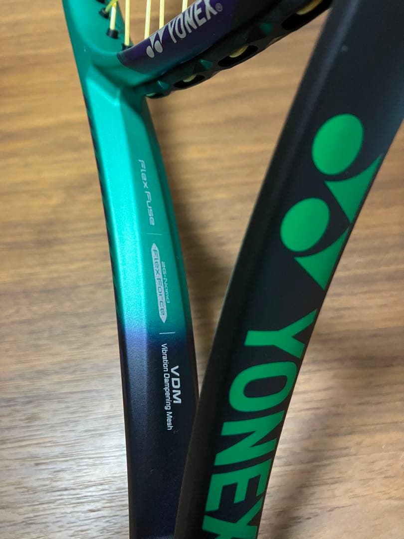 ヨネックス　YONEX VCORE PRO 100 ブイコアプロ100