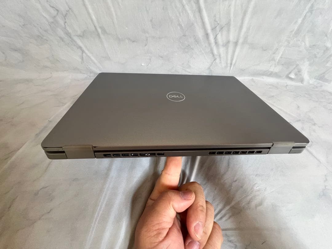Dell Latitude 5320 i5 第11世代 16GB