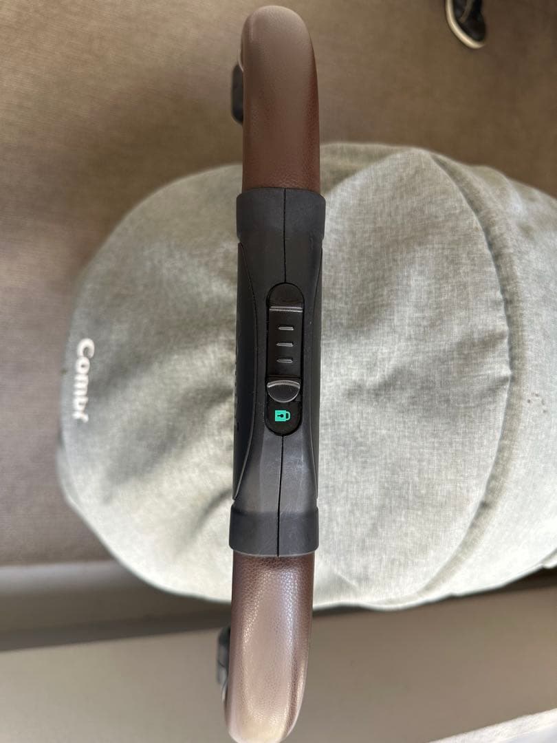 レインカバー付 Combi スゴカルswitch plusエッグショック