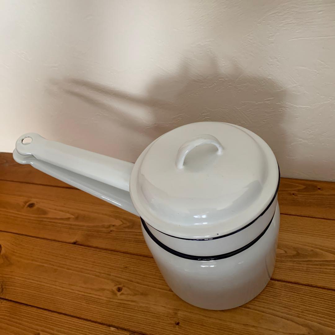 ホーロー蓋付きホワイト二重鍋　ダブルボイラー　アンティーク　カントリー雑貨