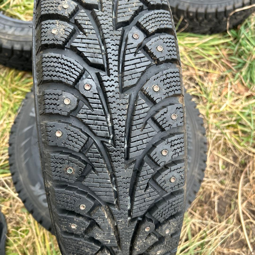 Hankookスパイクタイヤ　175/70R14 84T