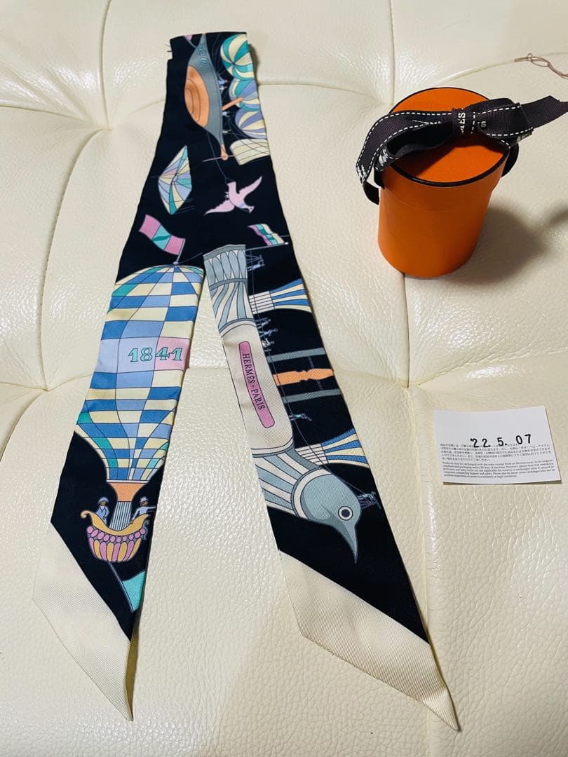 エルメス　ツイリー　Les Folies Du Ciel 大空の狂気　黒