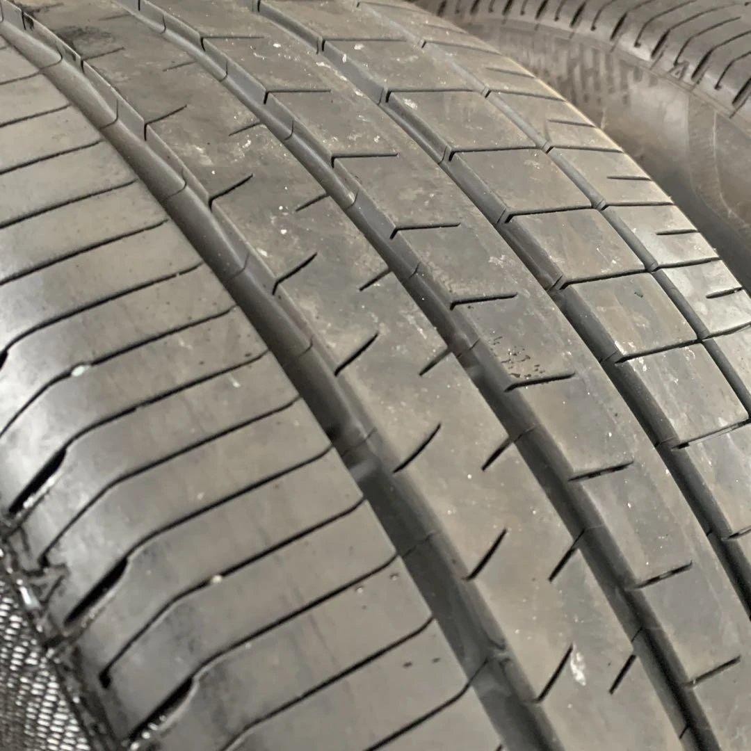 19インチタイヤ2本セット　ダンロップ　VEURO 245/45R19 中古品