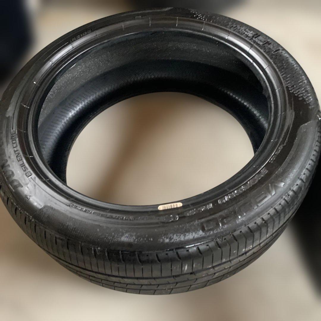 19インチタイヤ2本セット　ダンロップ　VEURO 245/45R19 中古品