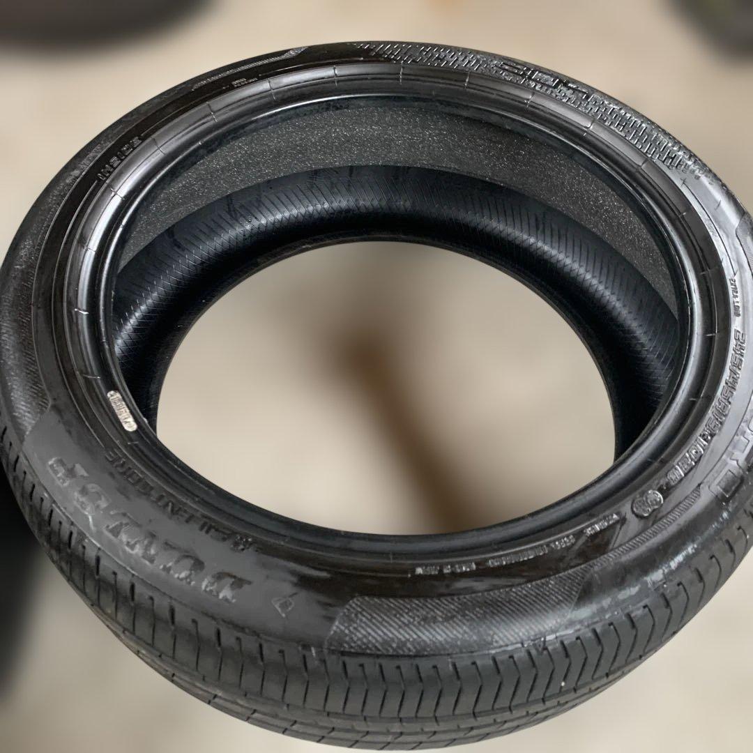 19インチタイヤ2本セット　ダンロップ　VEURO 245/45R19 中古品