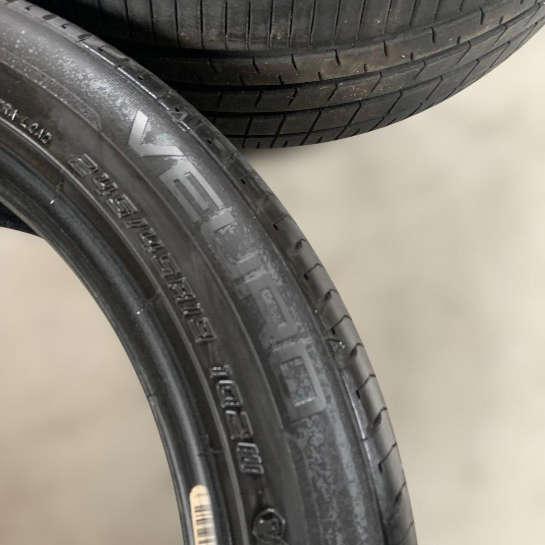 19インチタイヤ2本セット　ダンロップ　VEURO 245/45R19 中古品
