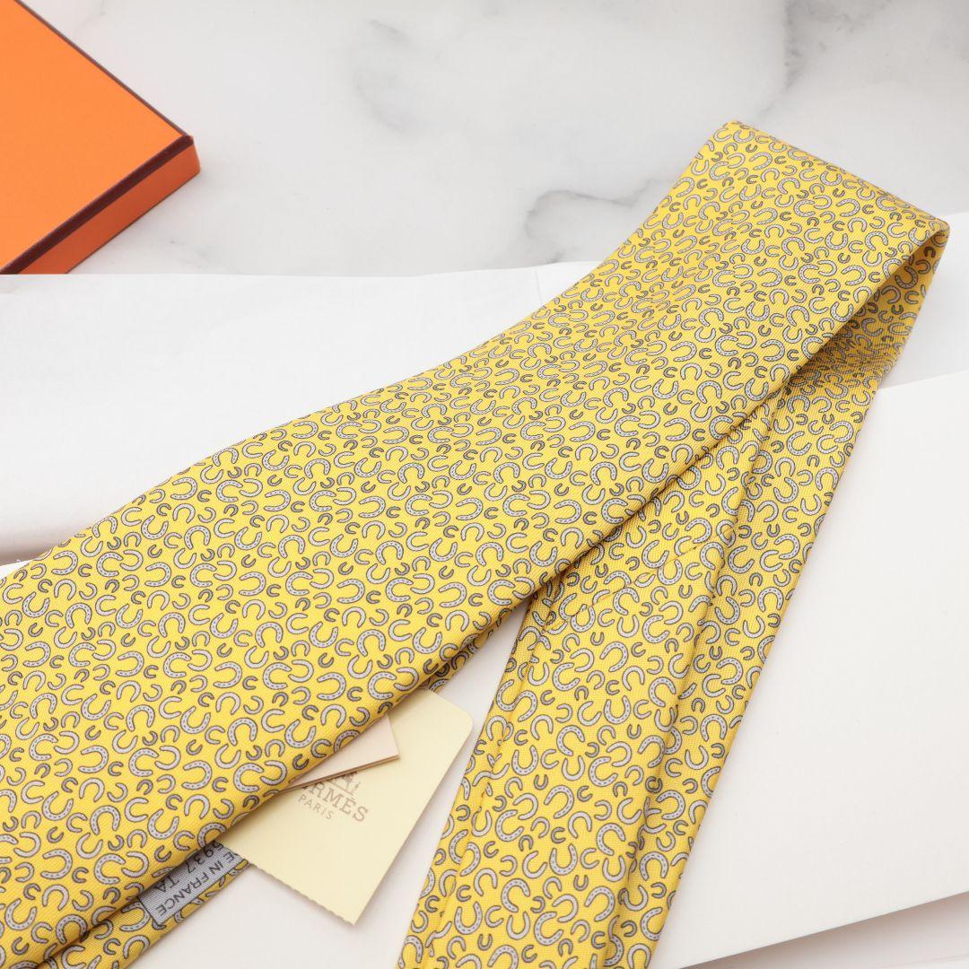未使用 HERMES エルメス イエロー シルク ネクタイ 模様入り