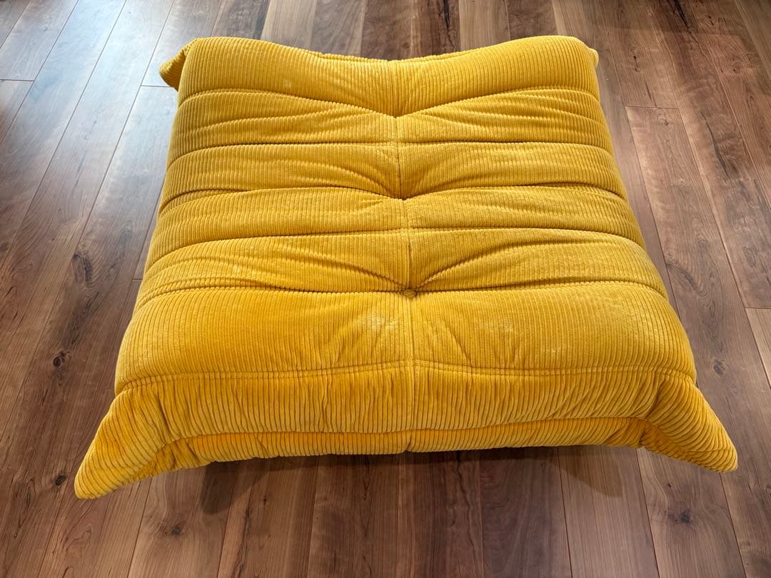 ligneroset togo リーンロゼ トーゴ オットマン