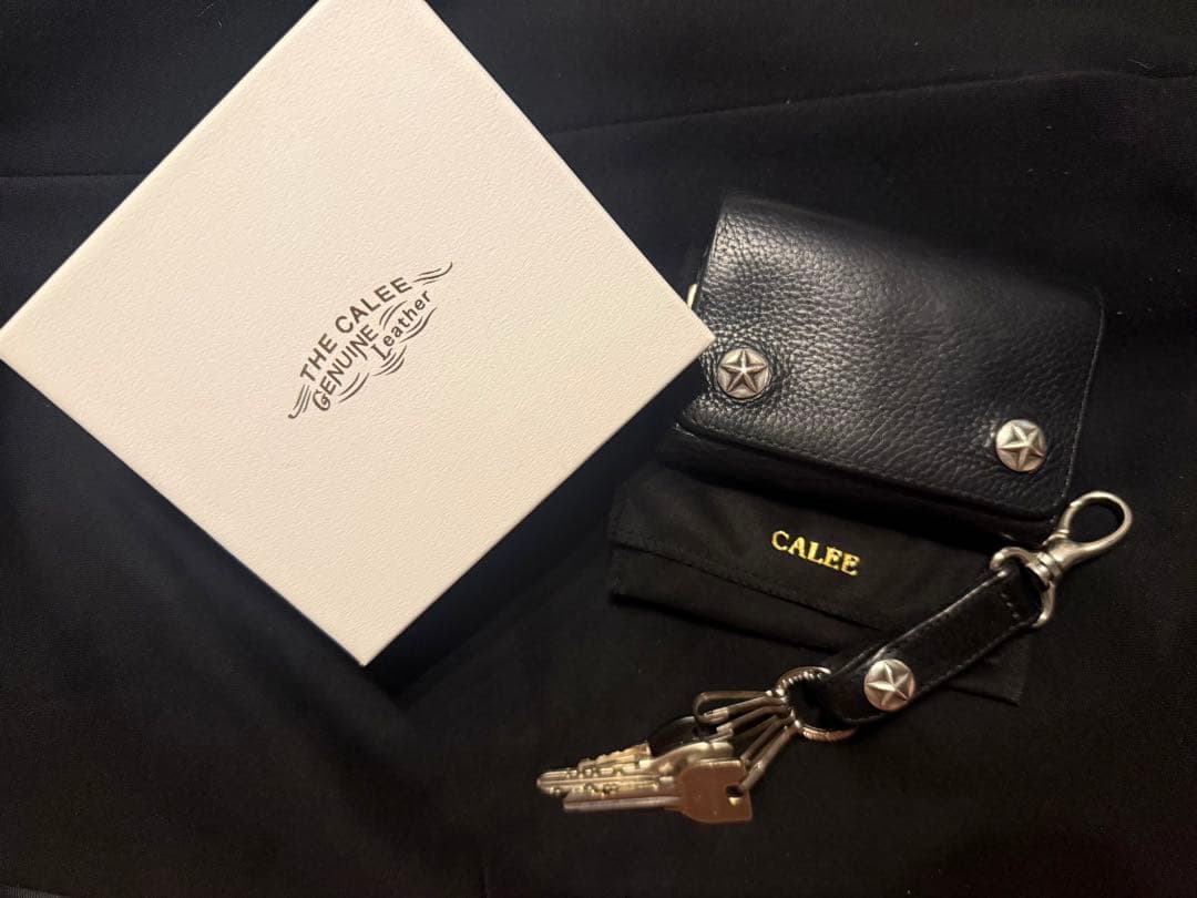 CALEE ブラックレザー三つ折り財布/キーリング