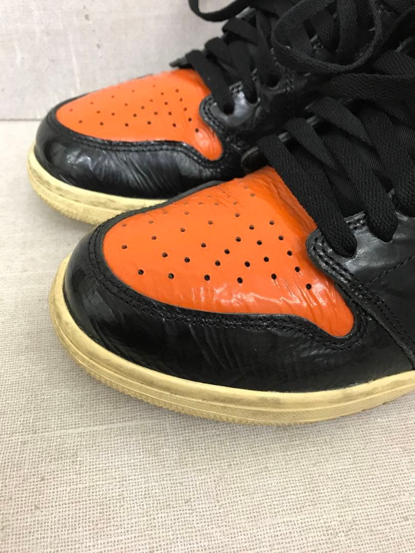 靴 AIR JORDAN 1 RETRO HIGH OG 555088-028