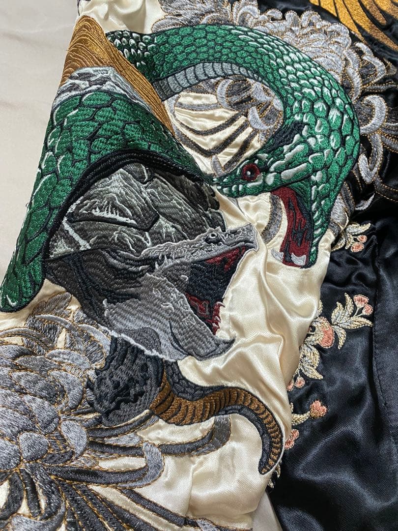 絡繰魂 美品 スカジャン ２面用 日本限定 虎蛇龍 レーヨン unisex