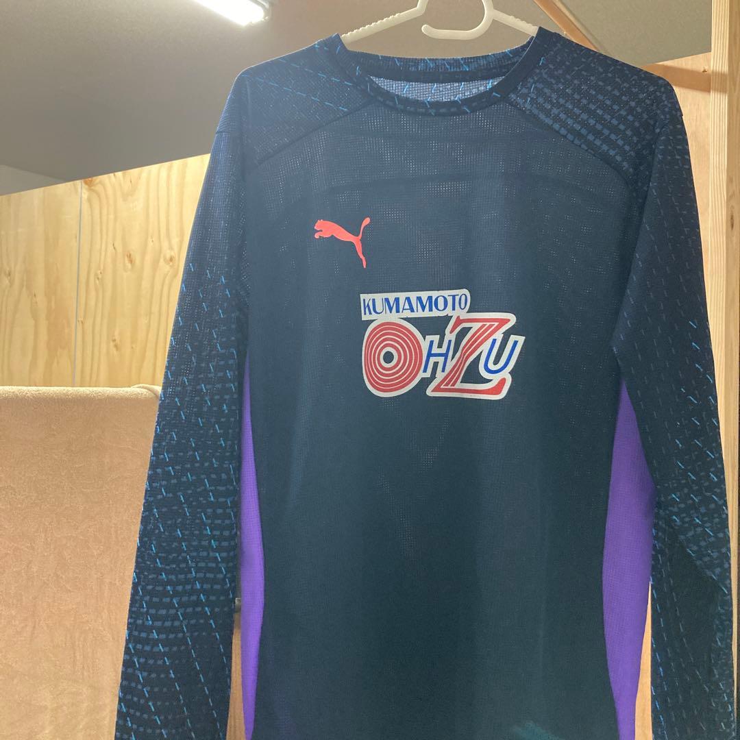 大津高校サッカー部の移動着