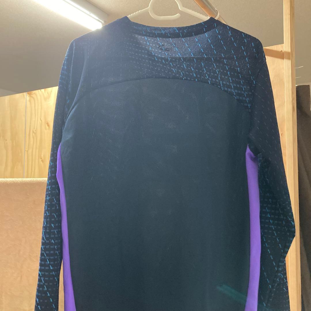 大津高校サッカー部の移動着