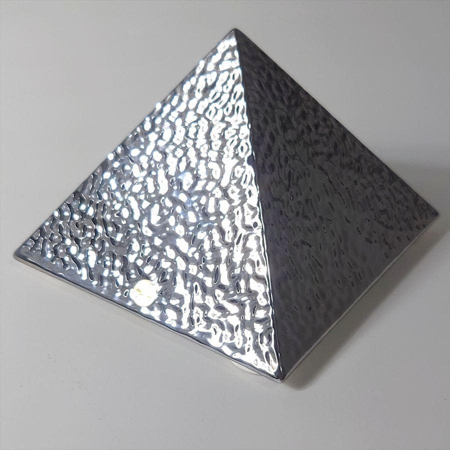 霊能者 櫻井喜美夫さん開発 プラチナコーティング セラミックピラミッド