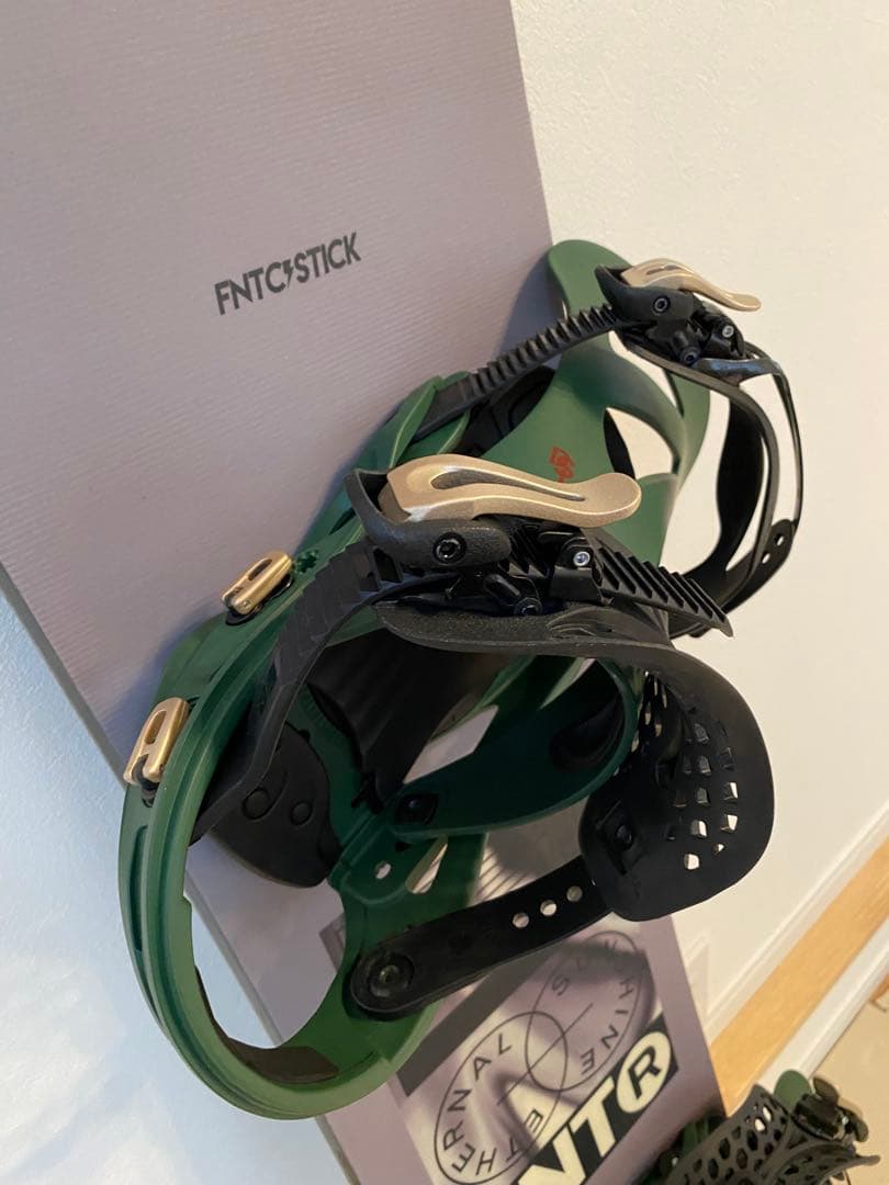 FNTC TNT R 139cm FLUX DSL Sサイズ