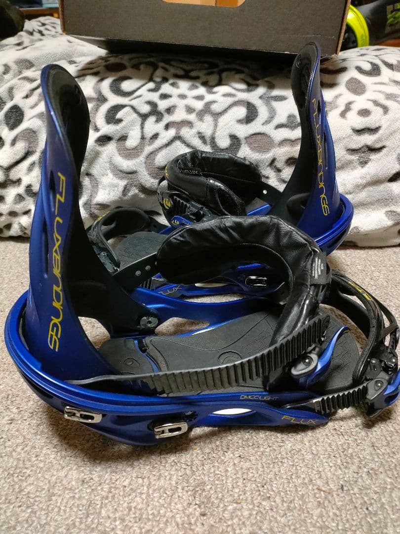 FLUX DS スノーボードビンディング 青/黒
