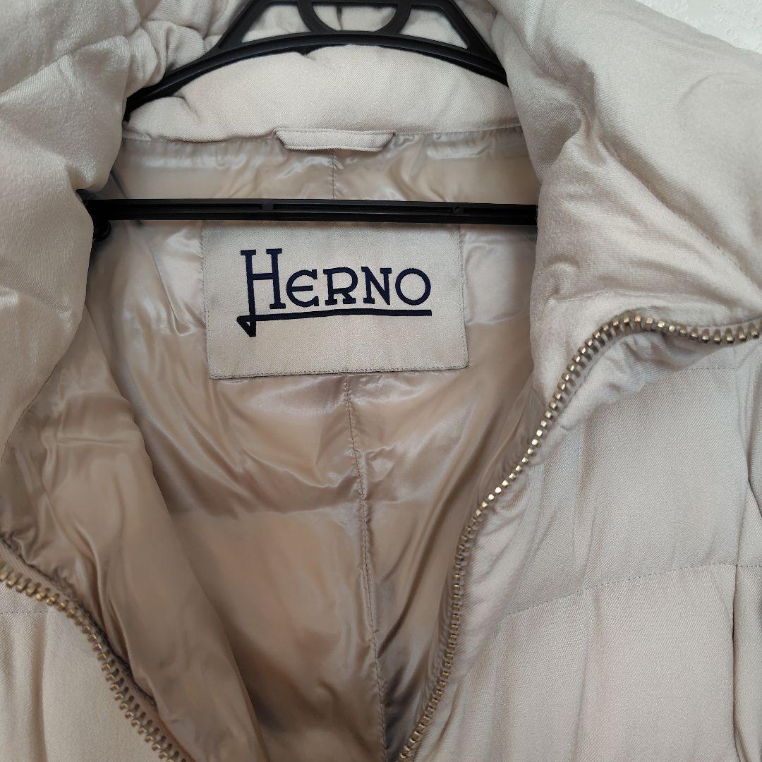 Hernoホワイトダウンロングコート