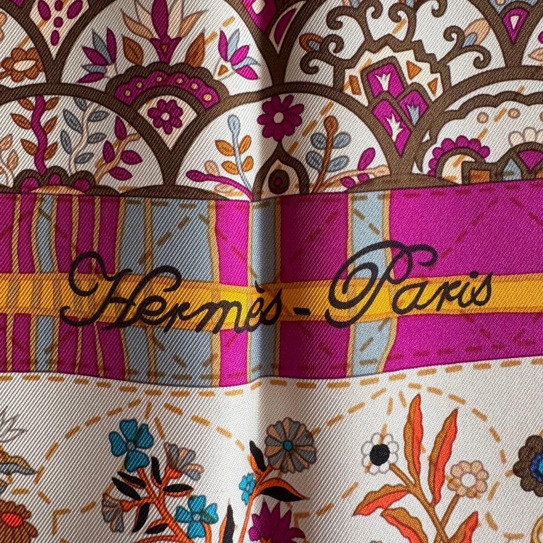 エルメス　カレ９０　プロヴァンスの花刺繍