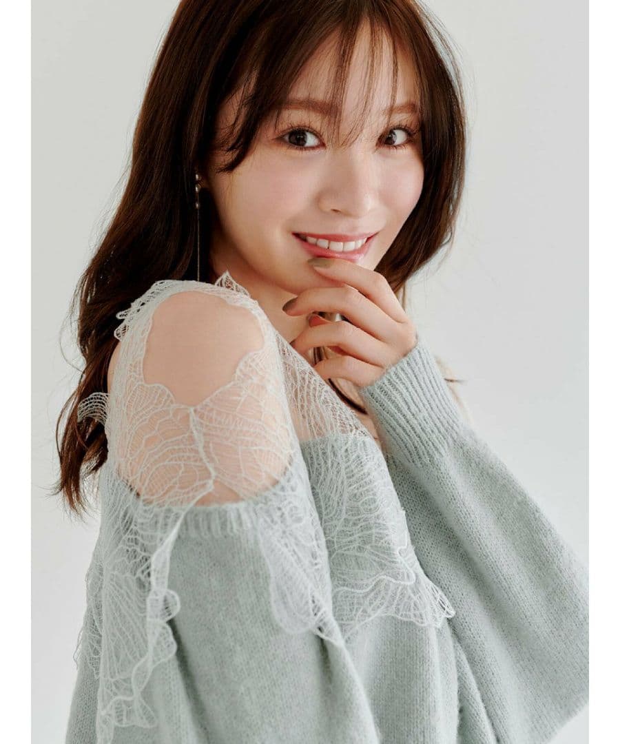 【2025AW今季新作】レーストリミングニットプルオーバー SNIDEL