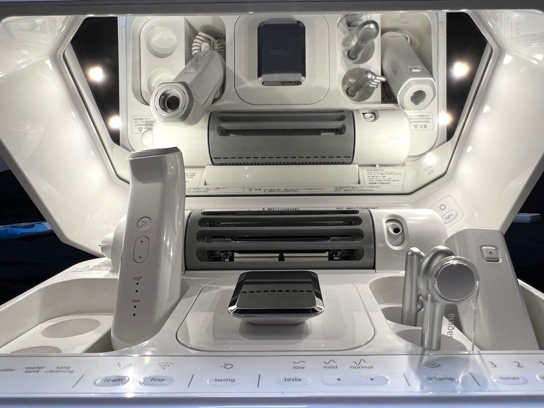 サキナルルシェ美顔器(保証期限1年以上・LED・清掃済み)