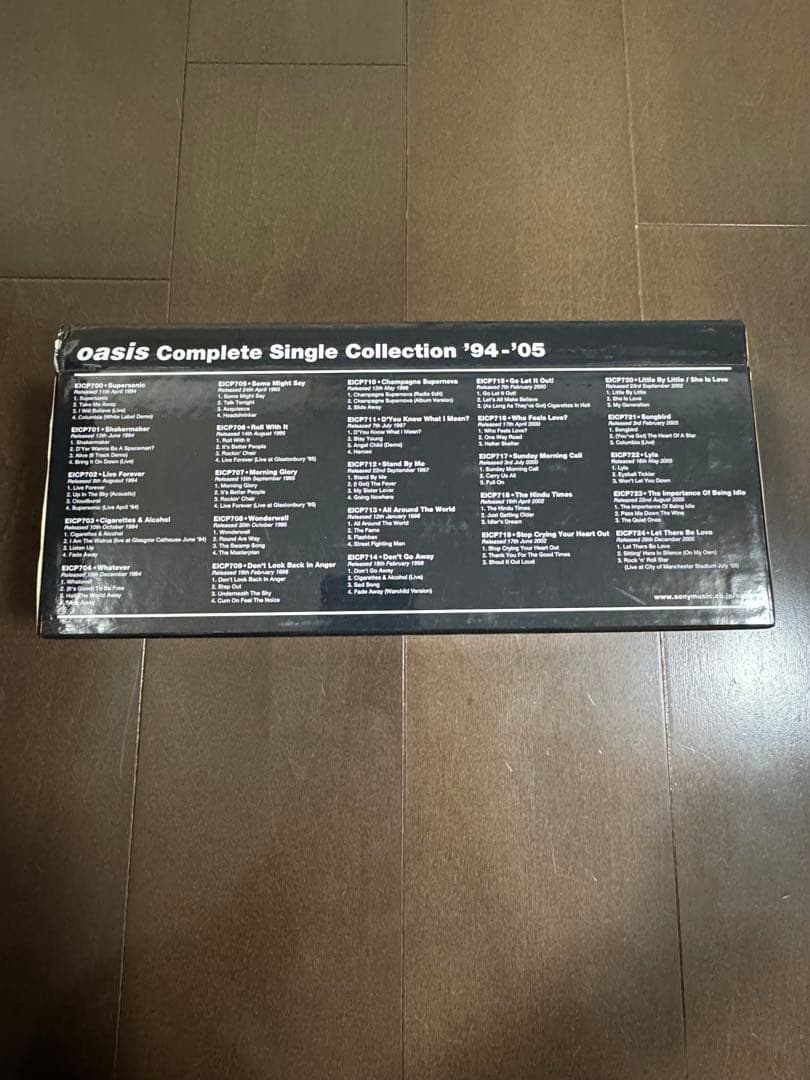 oasis Complete Single Collection Tシャツ XL