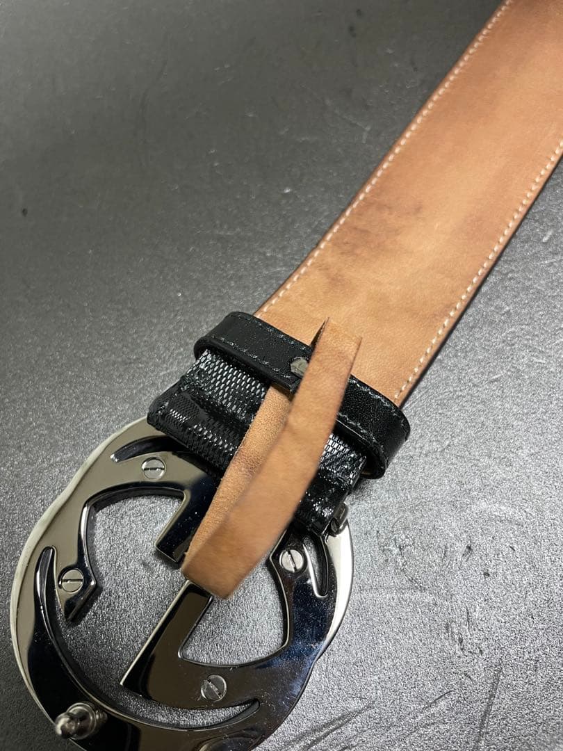 GUCCI ブラック レザーベルト GGパターン