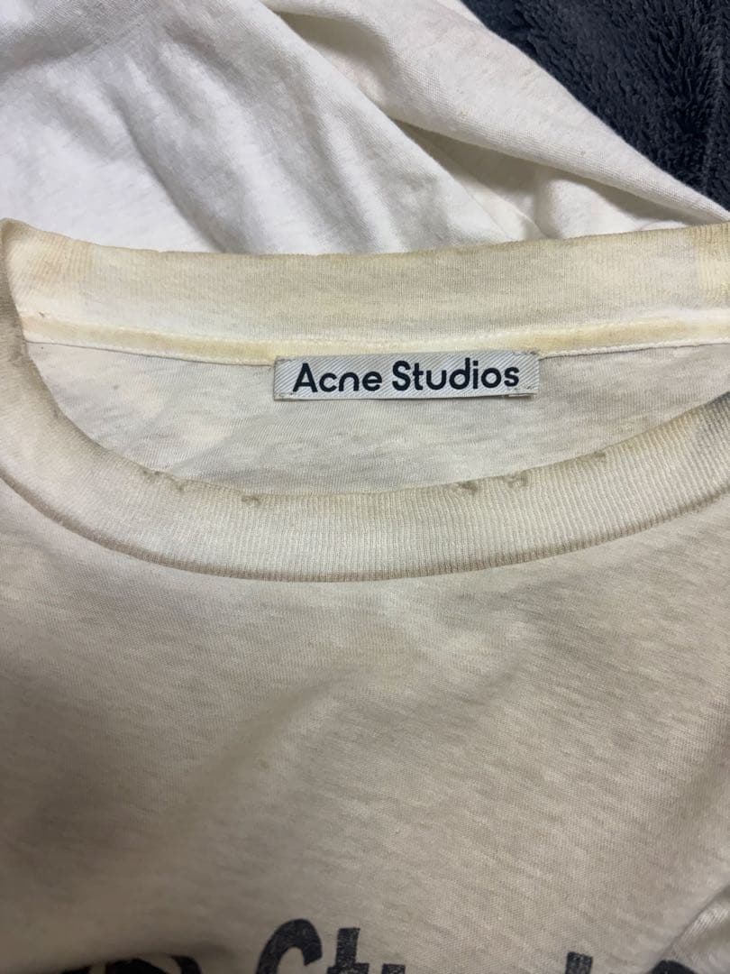 Acne Studios ダスティーホワイト　ロンT
