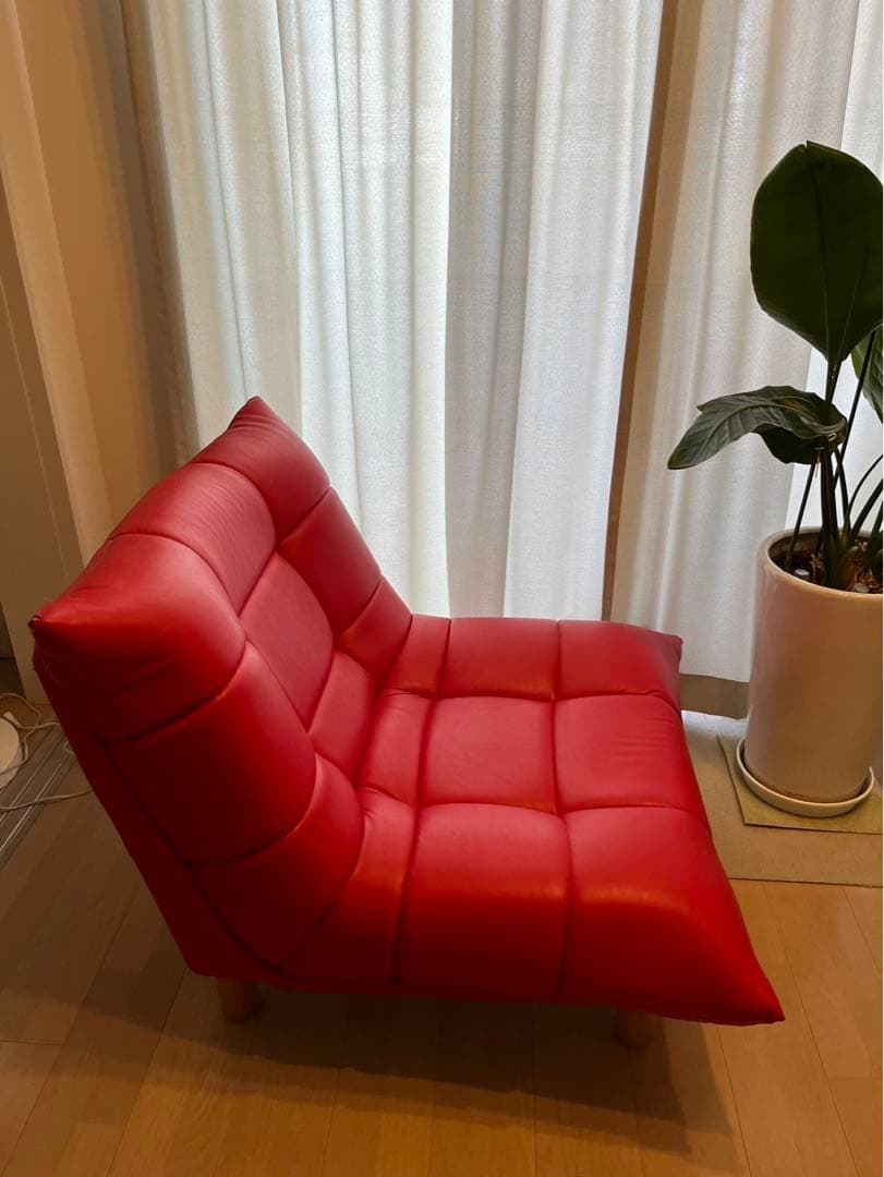 【美品・最終値下げ・送料込み】本革ソファ　1人掛け　おしゃれ　赤　ローソファ
