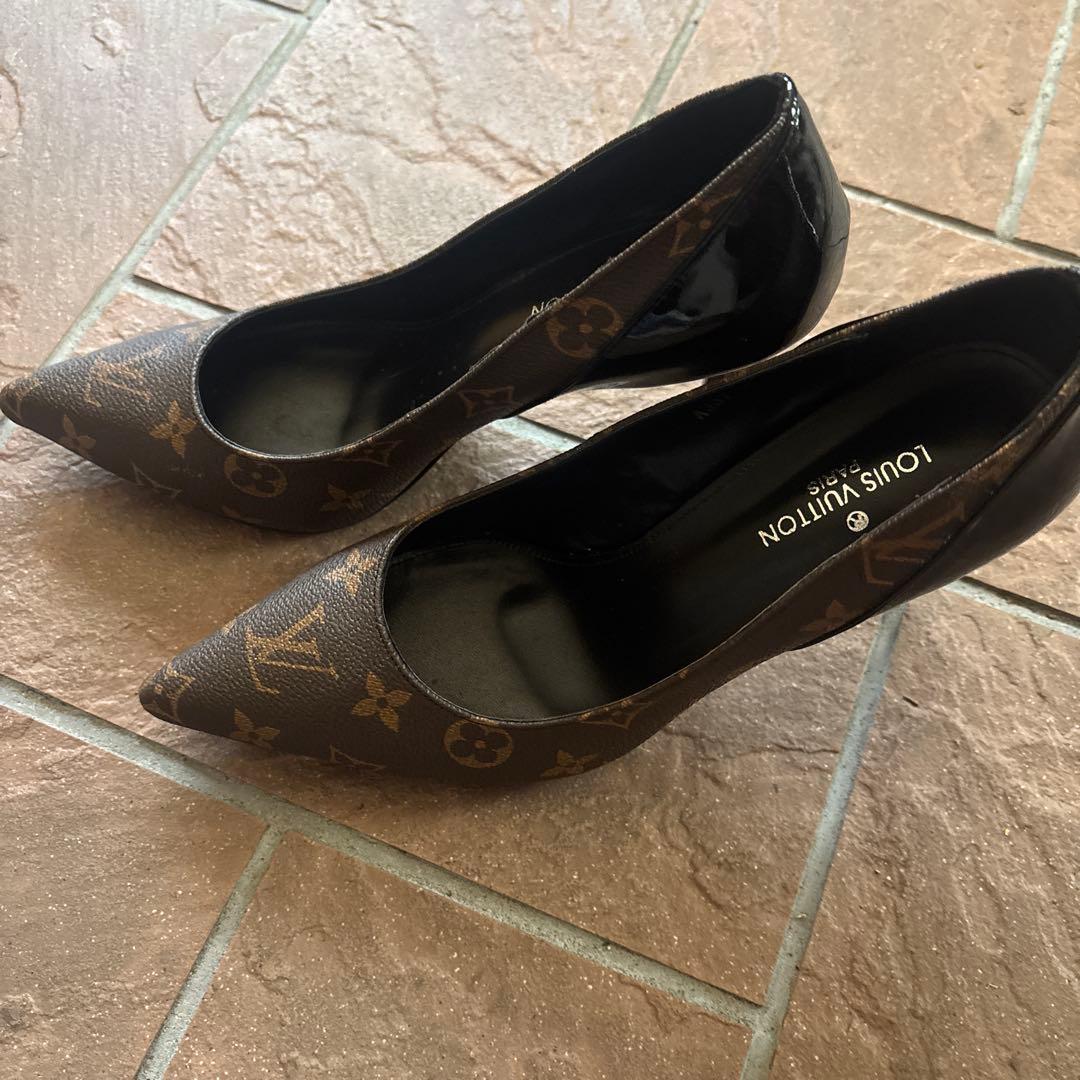ルイヴィトンパンプス