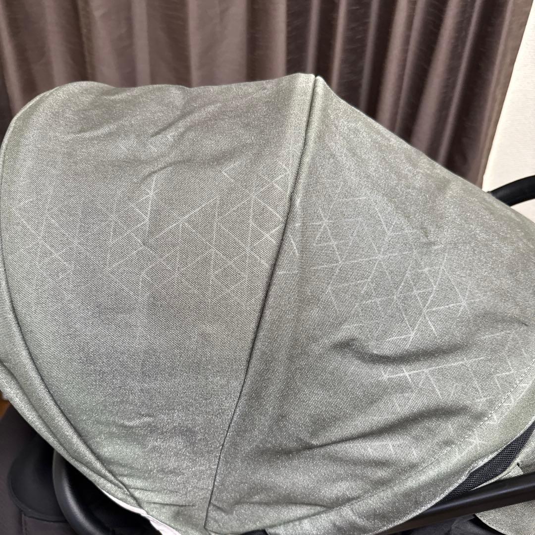 Aprica スムーヴ プレミアム グレー　三輪ベビーカー