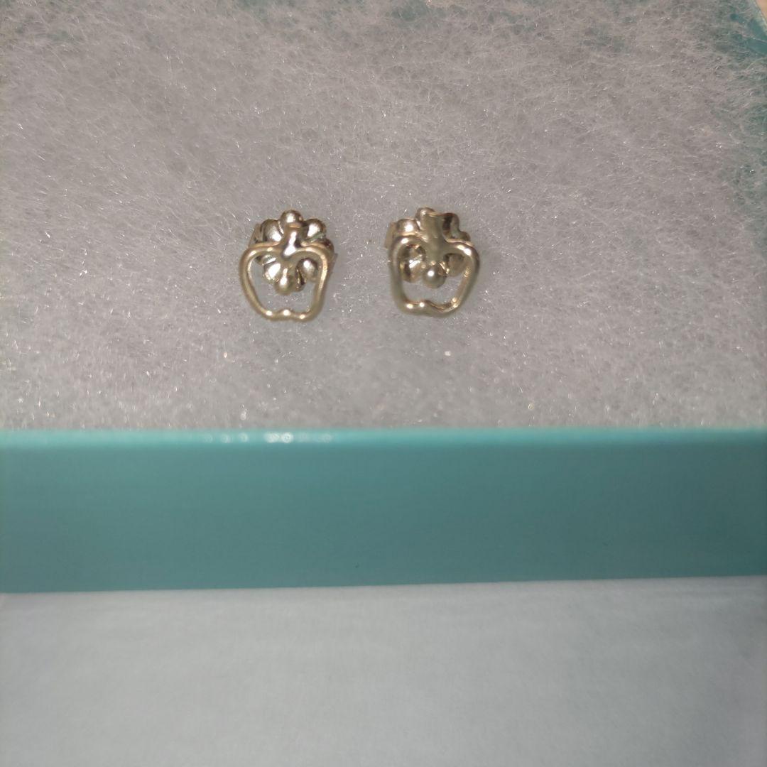 ティファニー ピアス シルバー りんご【箱・小袋付き】