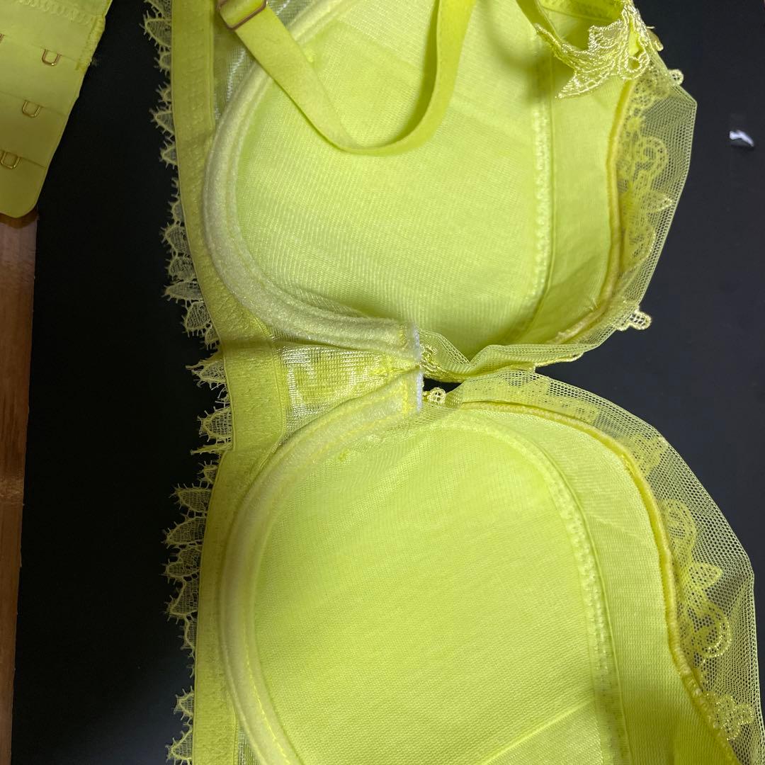 ワコール高級下着 Yue ユエ　 キャミソール&ブラジャー　セット