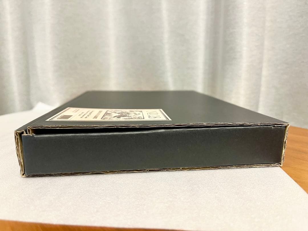 【未使用】ヒグチユウコ　ボリス雑貨店　No,28 25cm長角皿 うさぎにのって