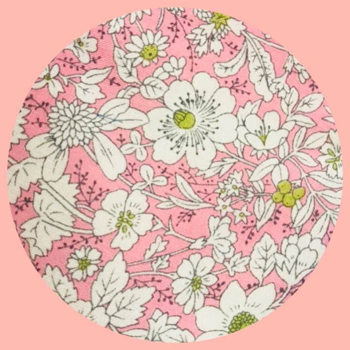 No.33♡ピンク小花のふかふか花びらスタイ♡