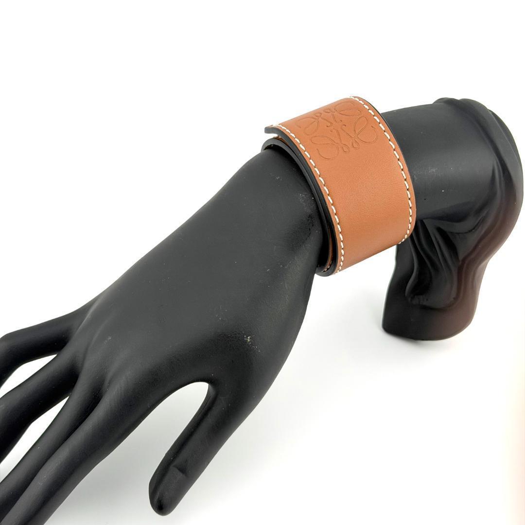 LOEWE ロエベ アナグラム スラップ ブラウン レザー ブレスレット