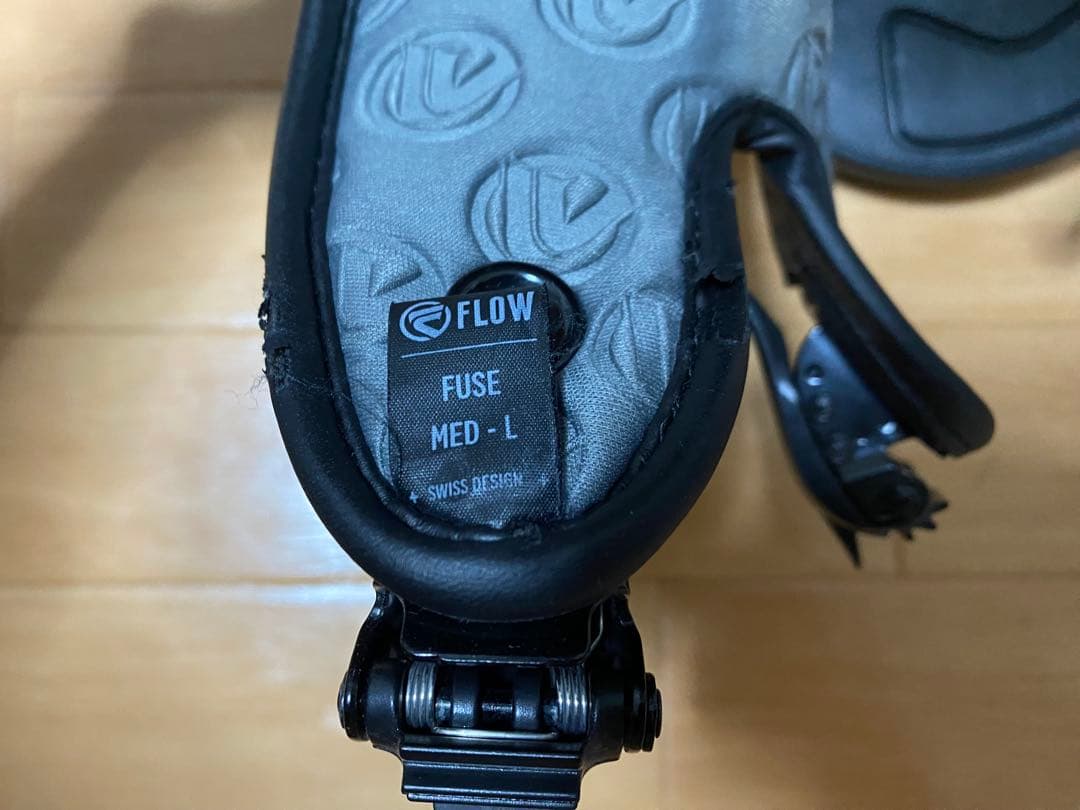 FLOW fuseビンディングBLACK